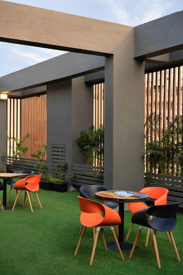 Couch & Cheese Homestel The Most Luxurious Hostel For Working Professionals & Students Pune Exterior foto